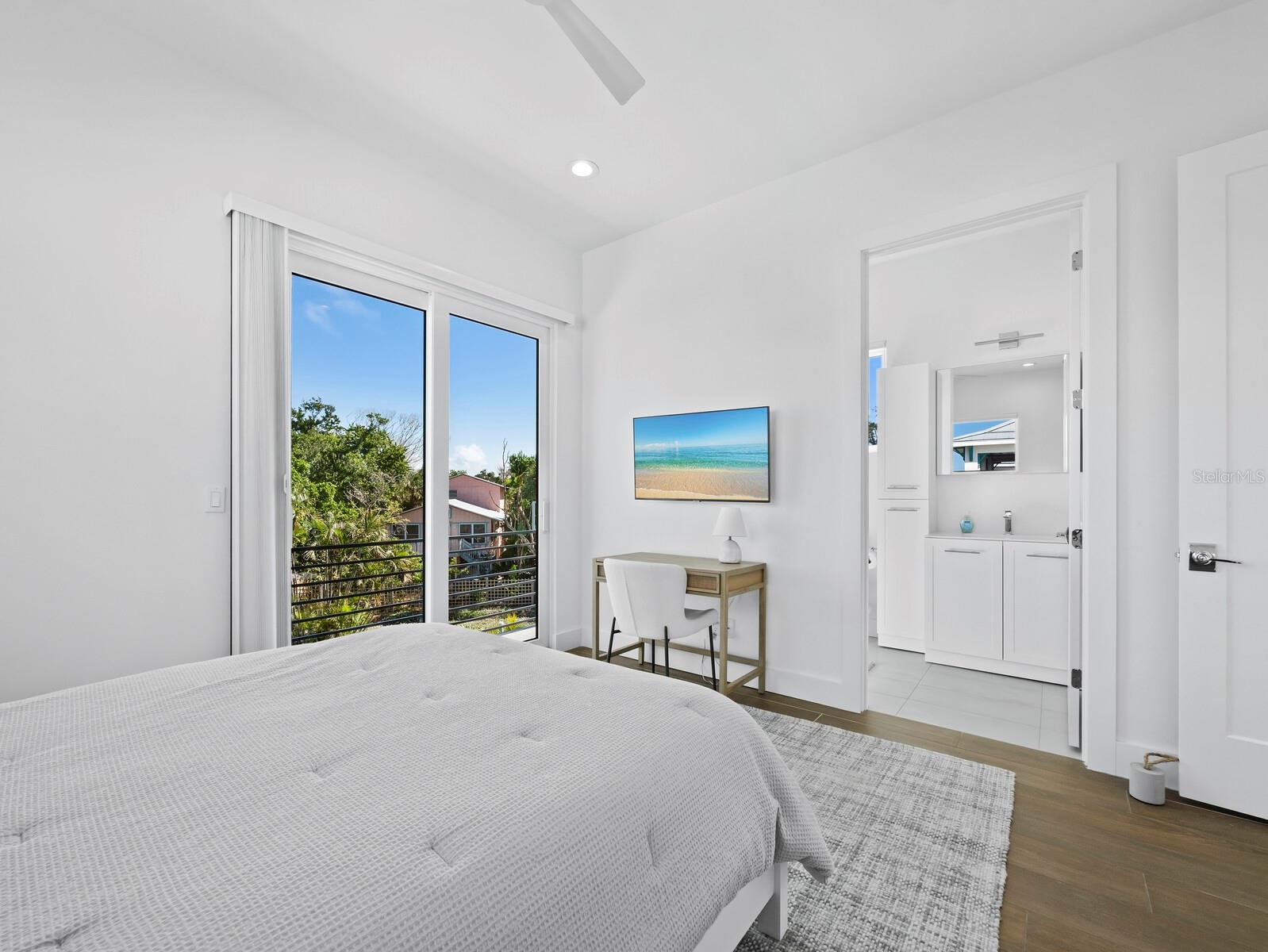 LONGBEACH - Residential