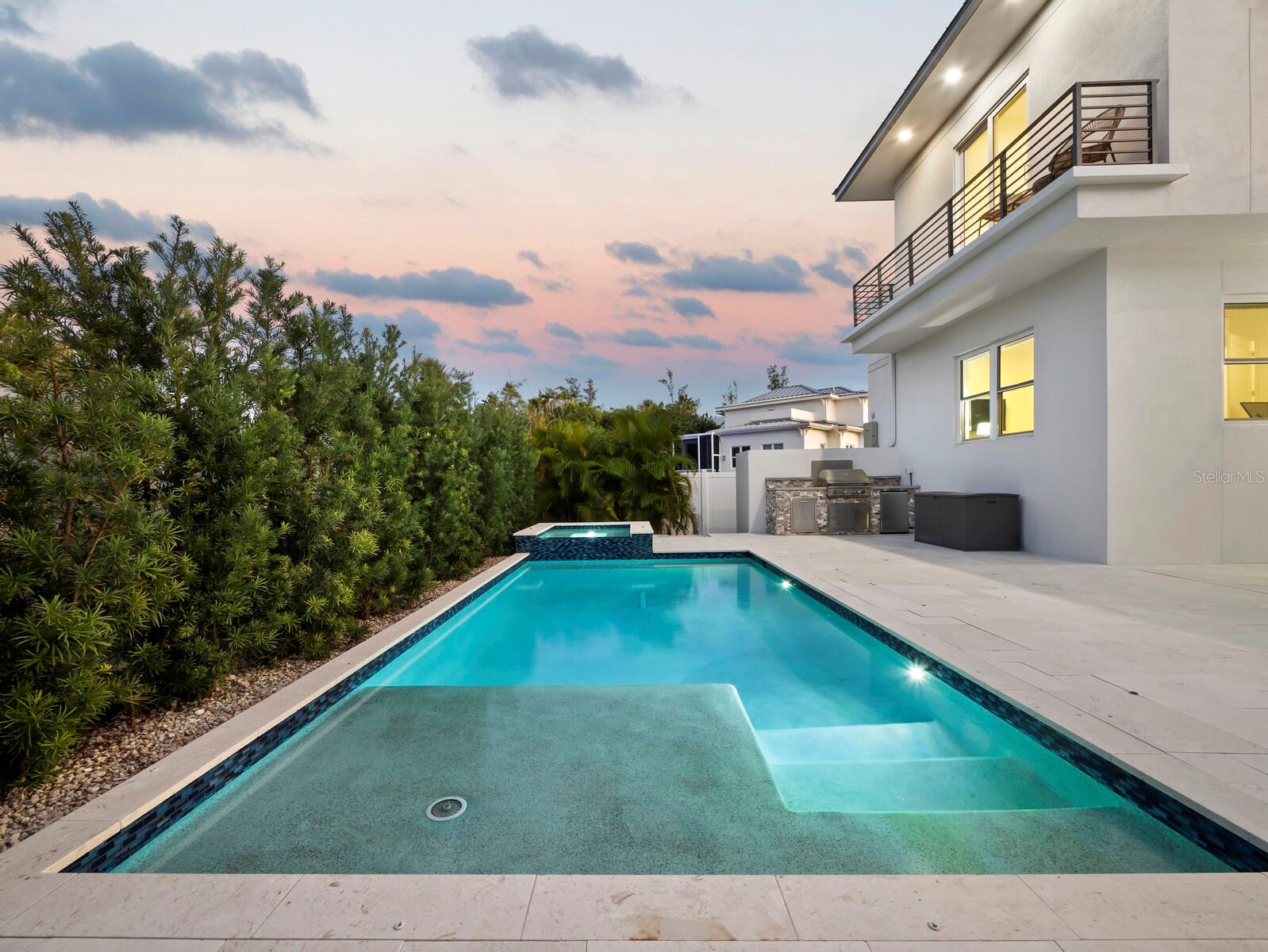 LONGBEACH - Residential