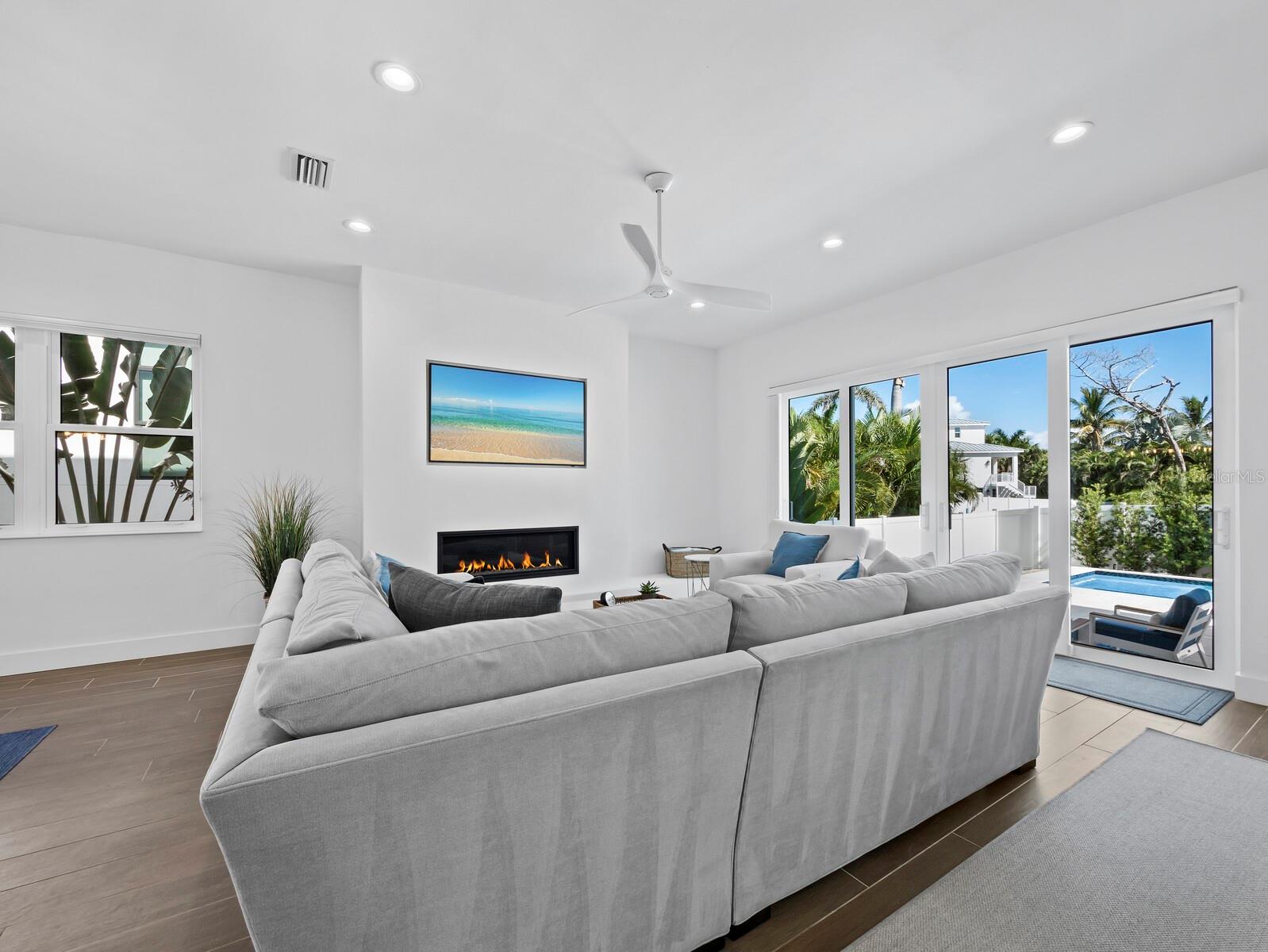 LONGBEACH - Residential