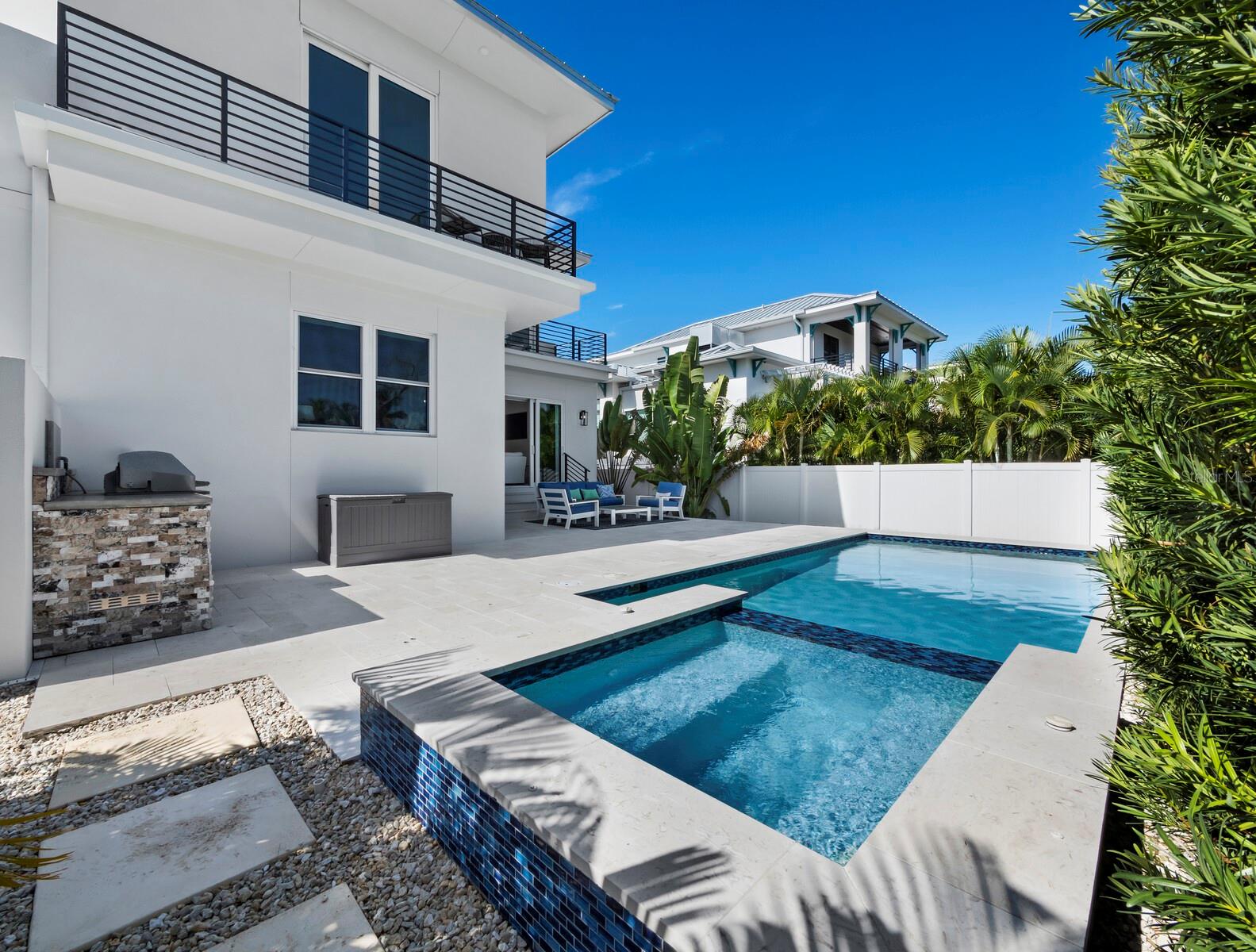 LONGBEACH - Residential