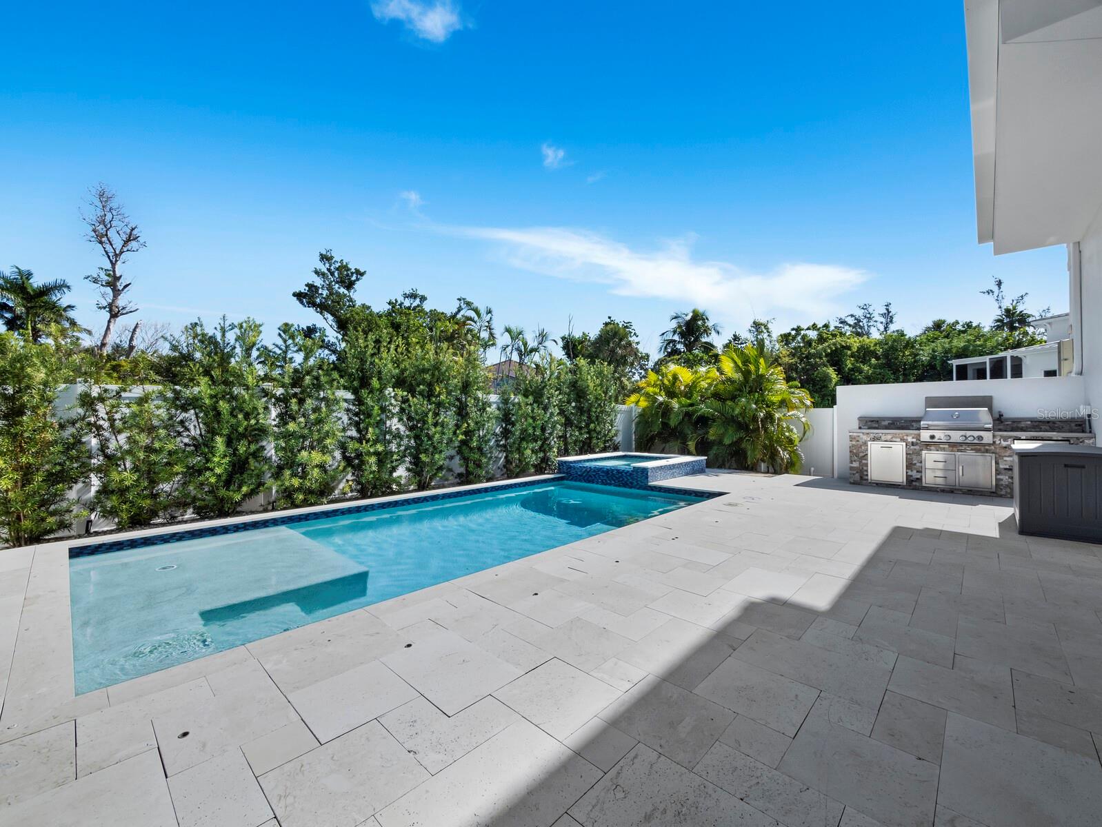 LONGBEACH - Residential