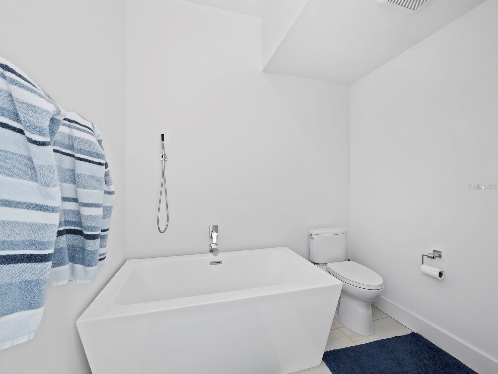 LONGBEACH - Residential