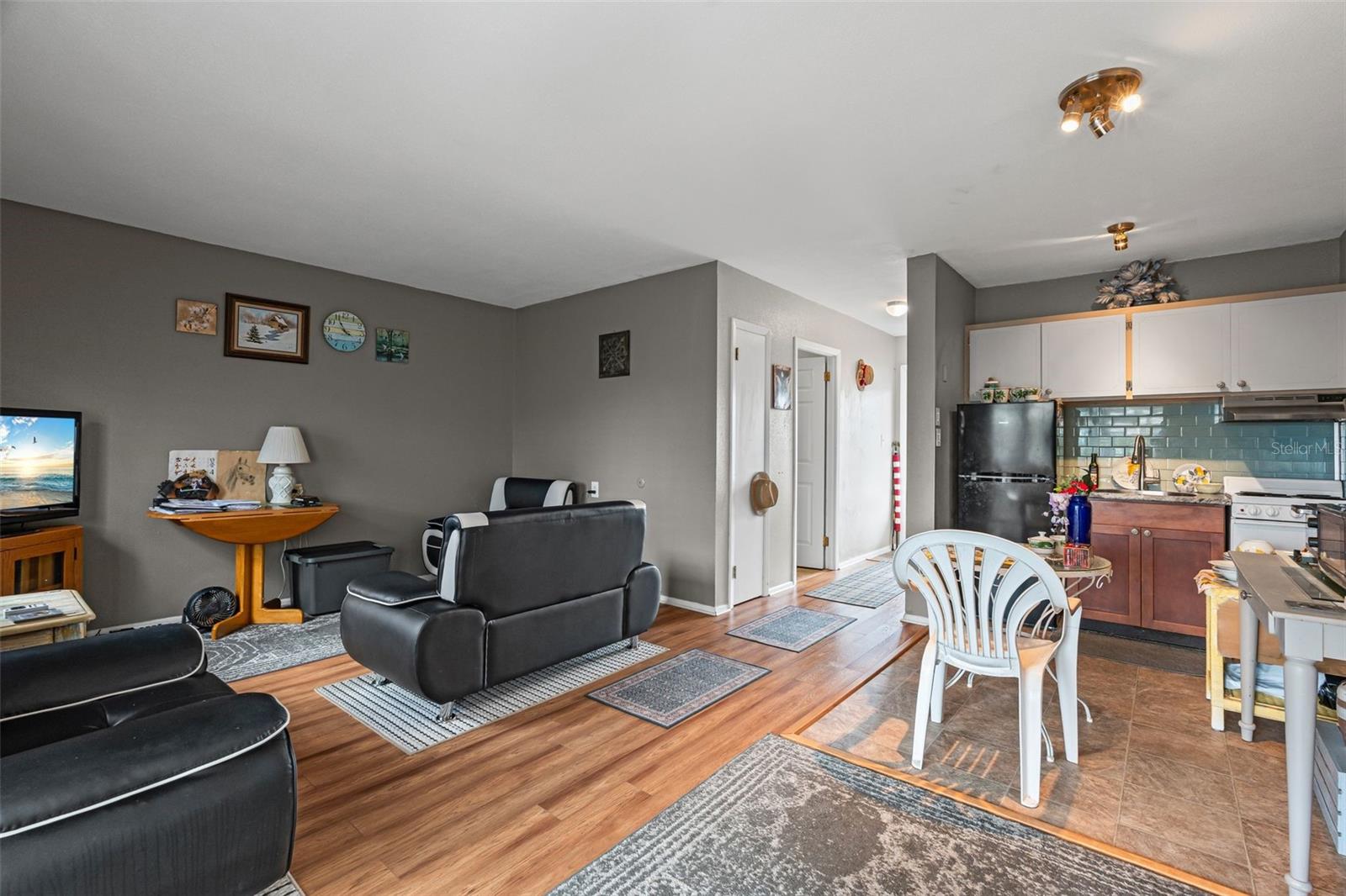 BAYSHORE GARDENS APTS 2 - Residential