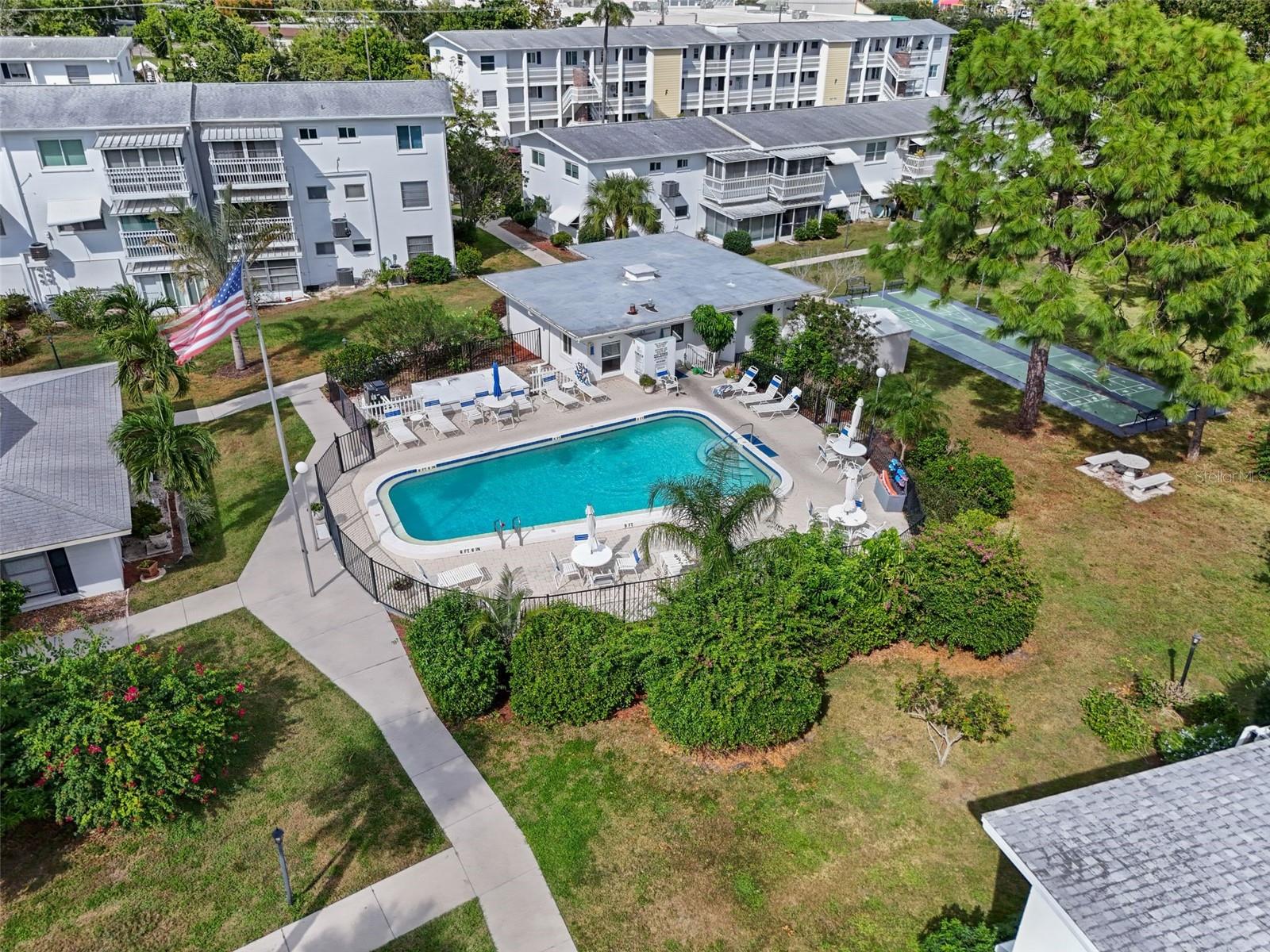 BAYSHORE GARDENS APTS 2 - Residential