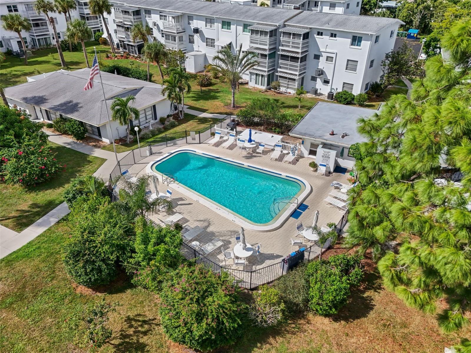 BAYSHORE GARDENS APTS 2 - Residential