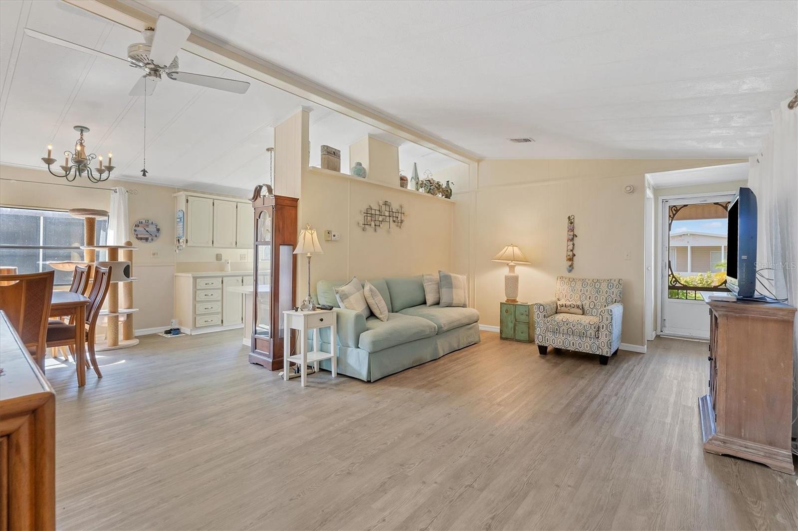 LAZY RIVER MHP - Residential