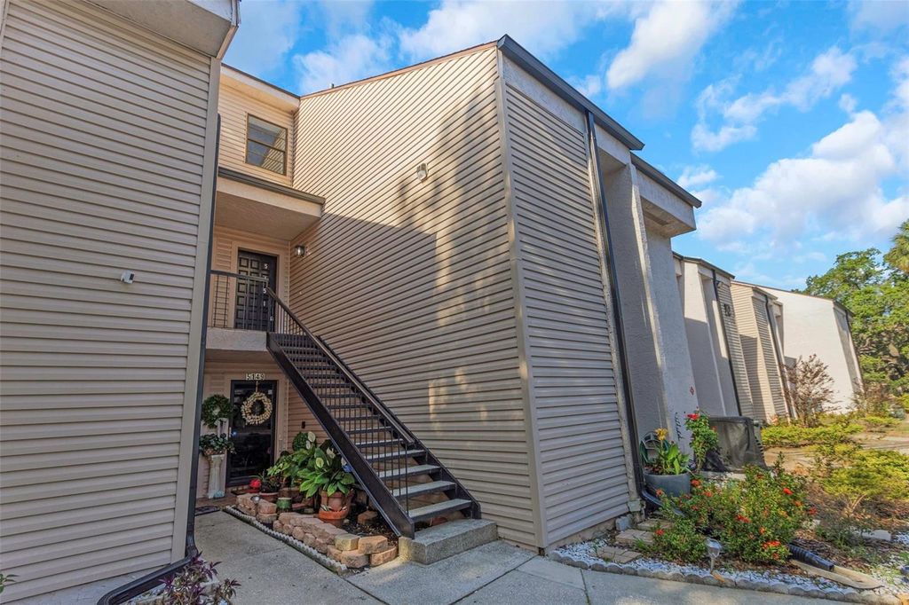 Photo of 5151 Puritan Circle #1022, Tampa, FL 33617 (MLS # S5127154)