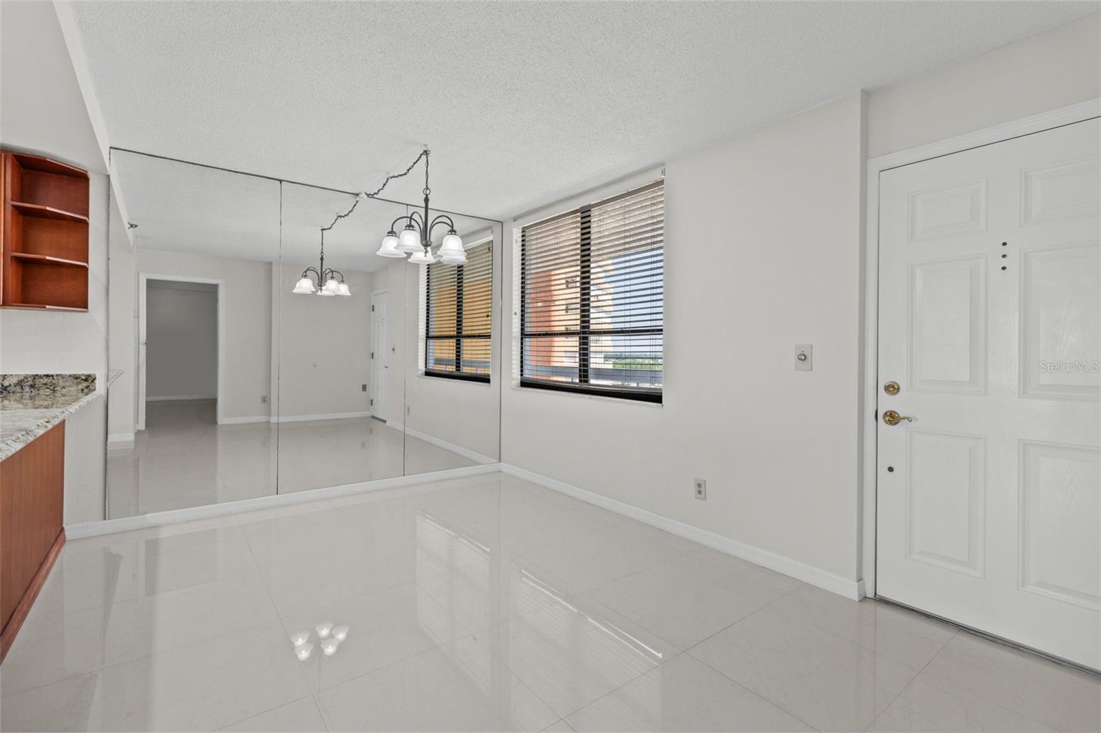 REDINGTON TOWERS 1 CONDO - Residential