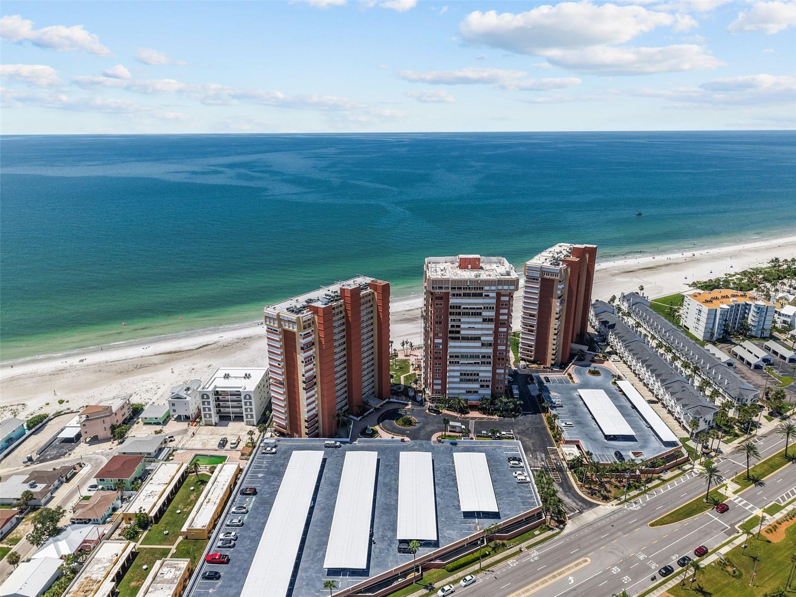 REDINGTON TOWERS 1 CONDO - Residential