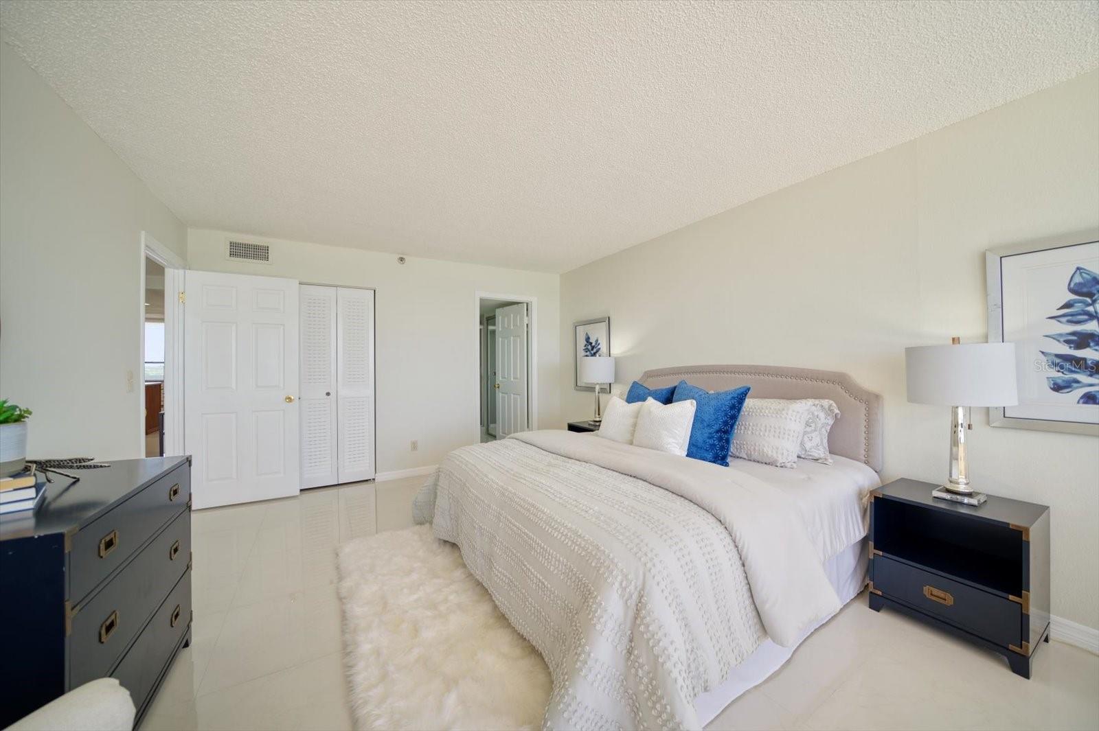 REDINGTON TOWERS 1 CONDO - Residential