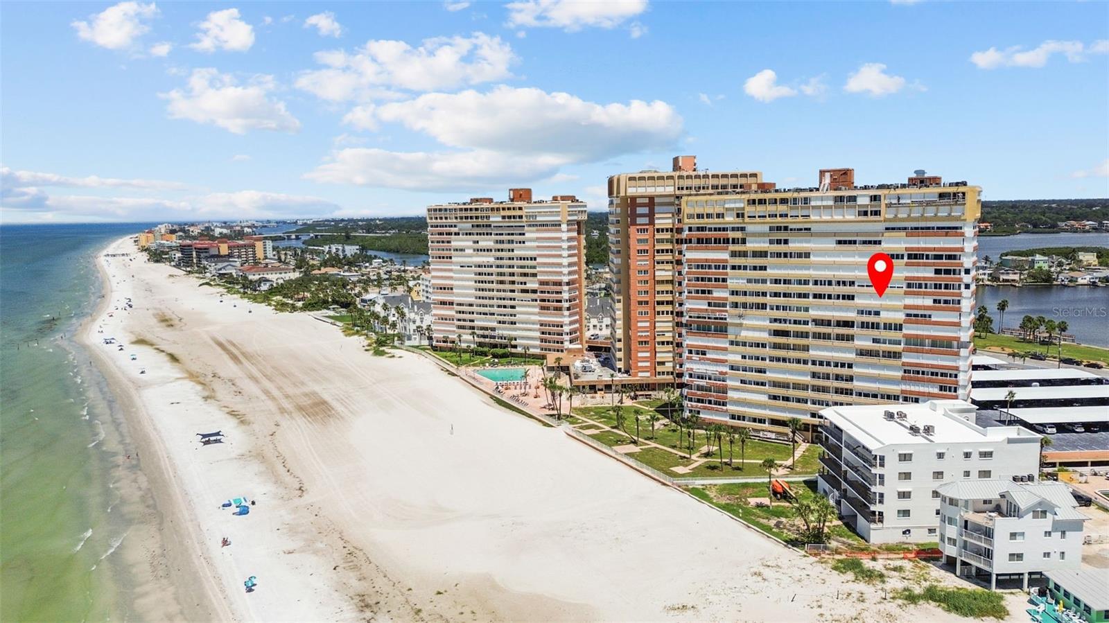 REDINGTON TOWERS 1 CONDO - Residential