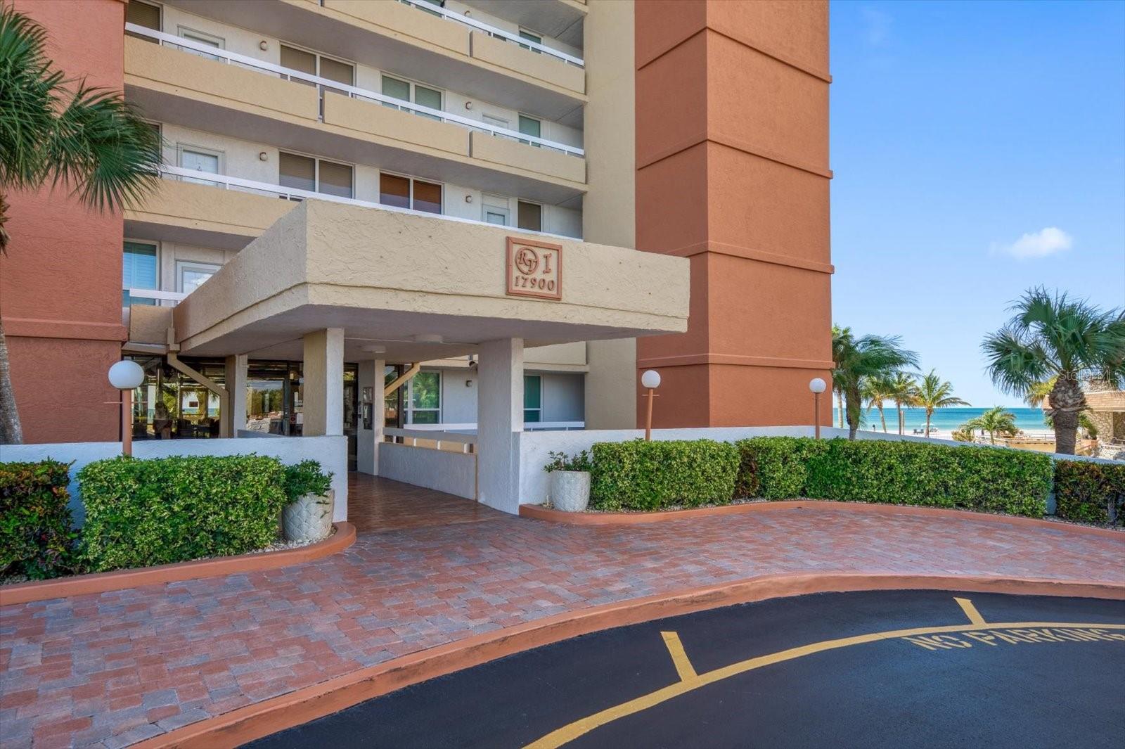 REDINGTON TOWERS 1 CONDO - Residential