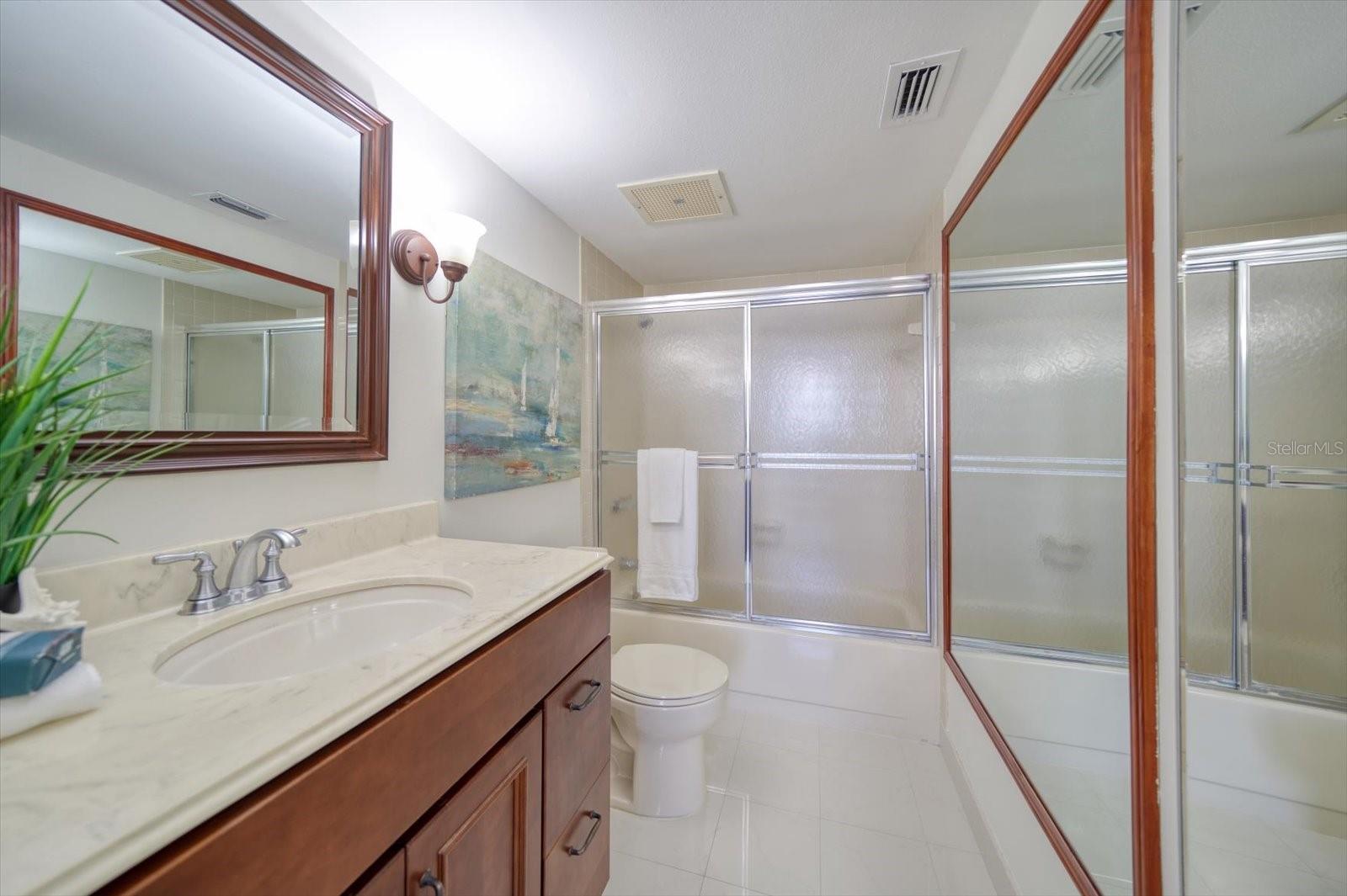 REDINGTON TOWERS 1 CONDO - Residential