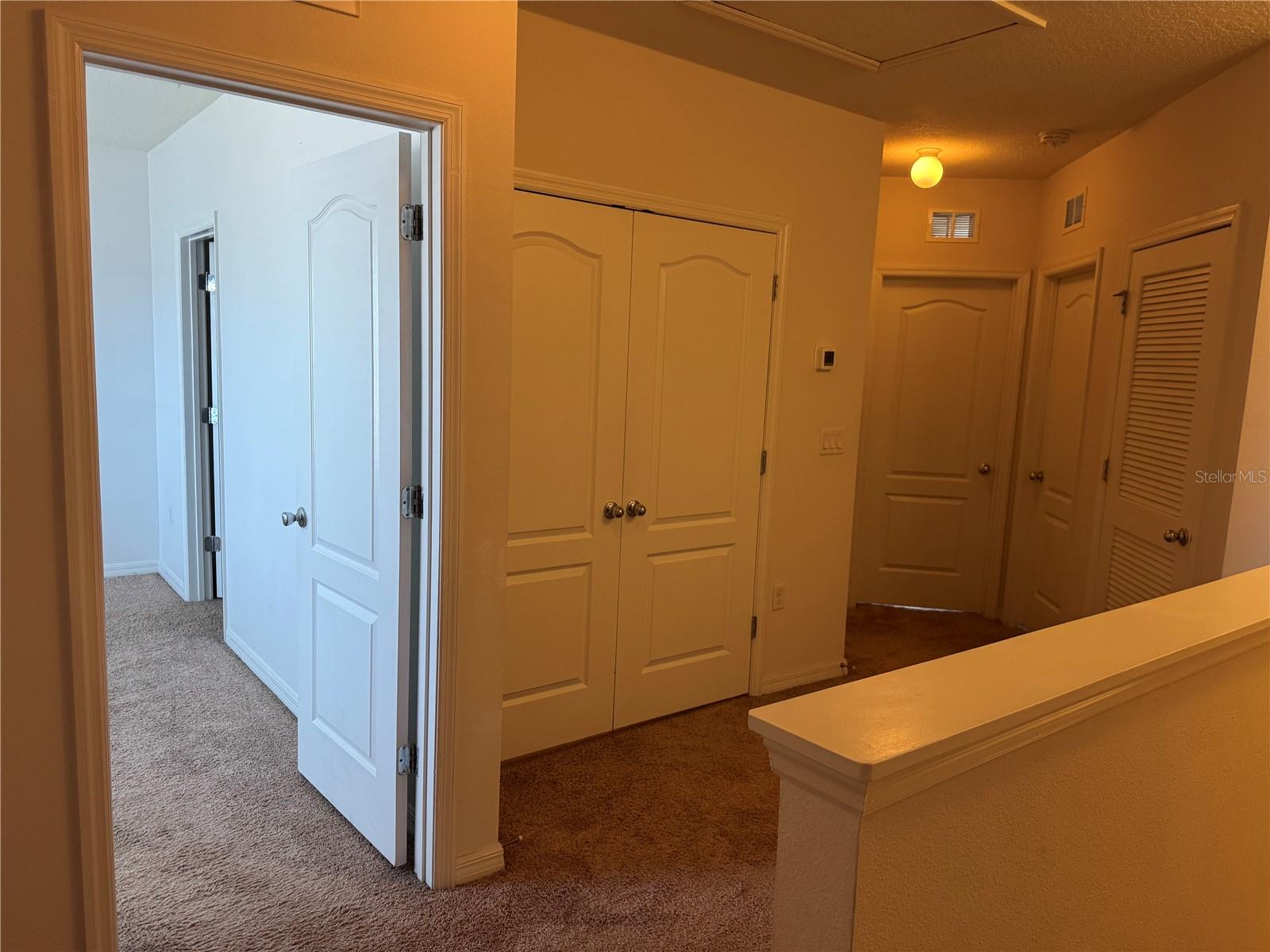 LAKE BLUFF/TOWN CENTER EAST-PH - Residential Lease