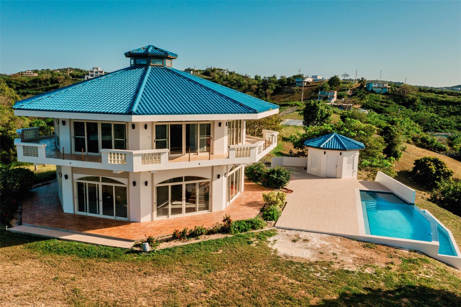 VILLA BORINQUEN - Residential