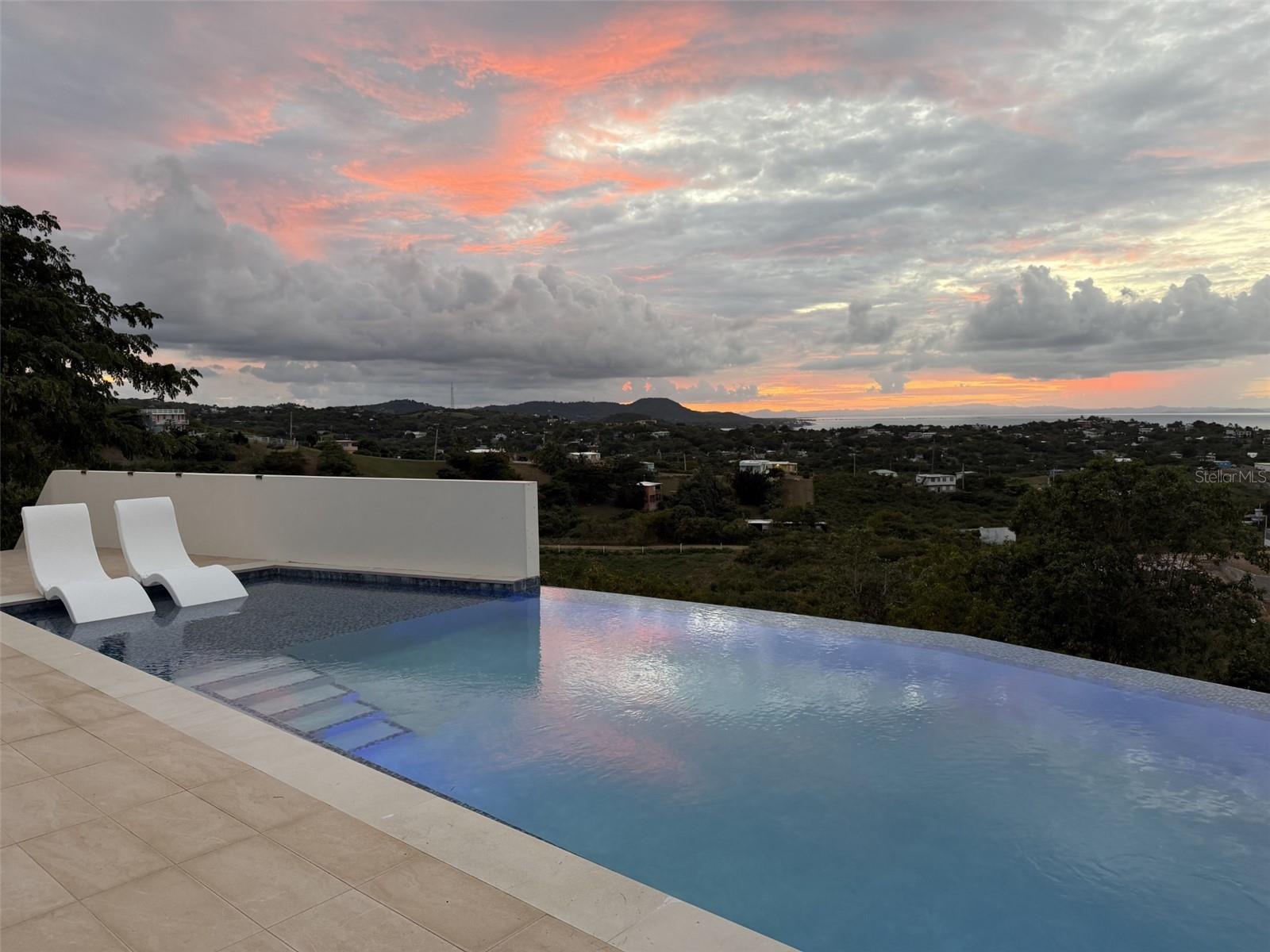 VILLA BORINQUEN - Residential