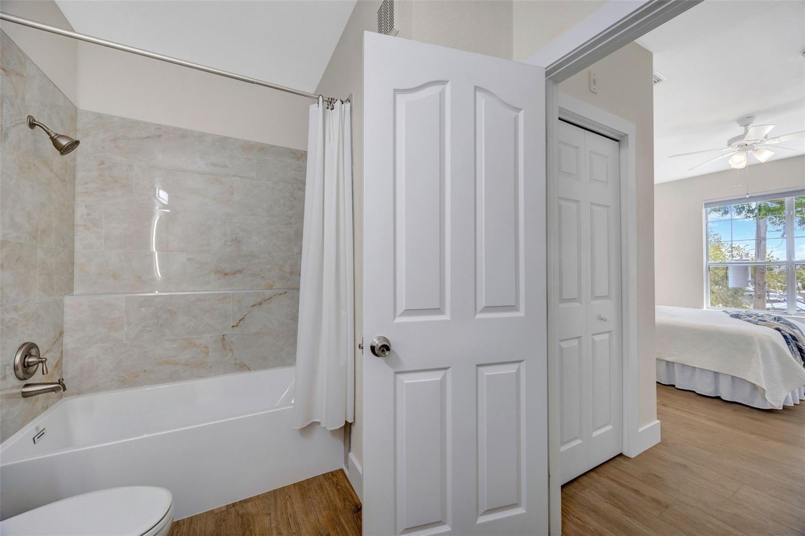 CULBREATH KEY BAYSIDE CONDOMIN - Residential