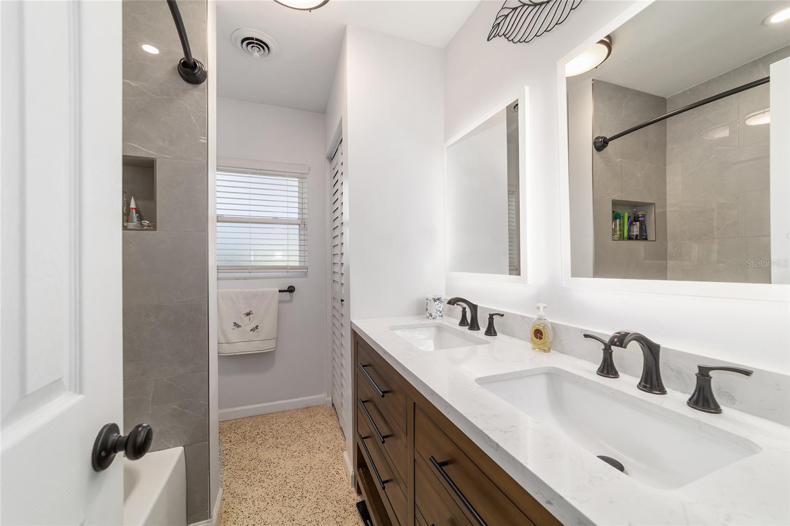 PALM TER/OCALA - Residential