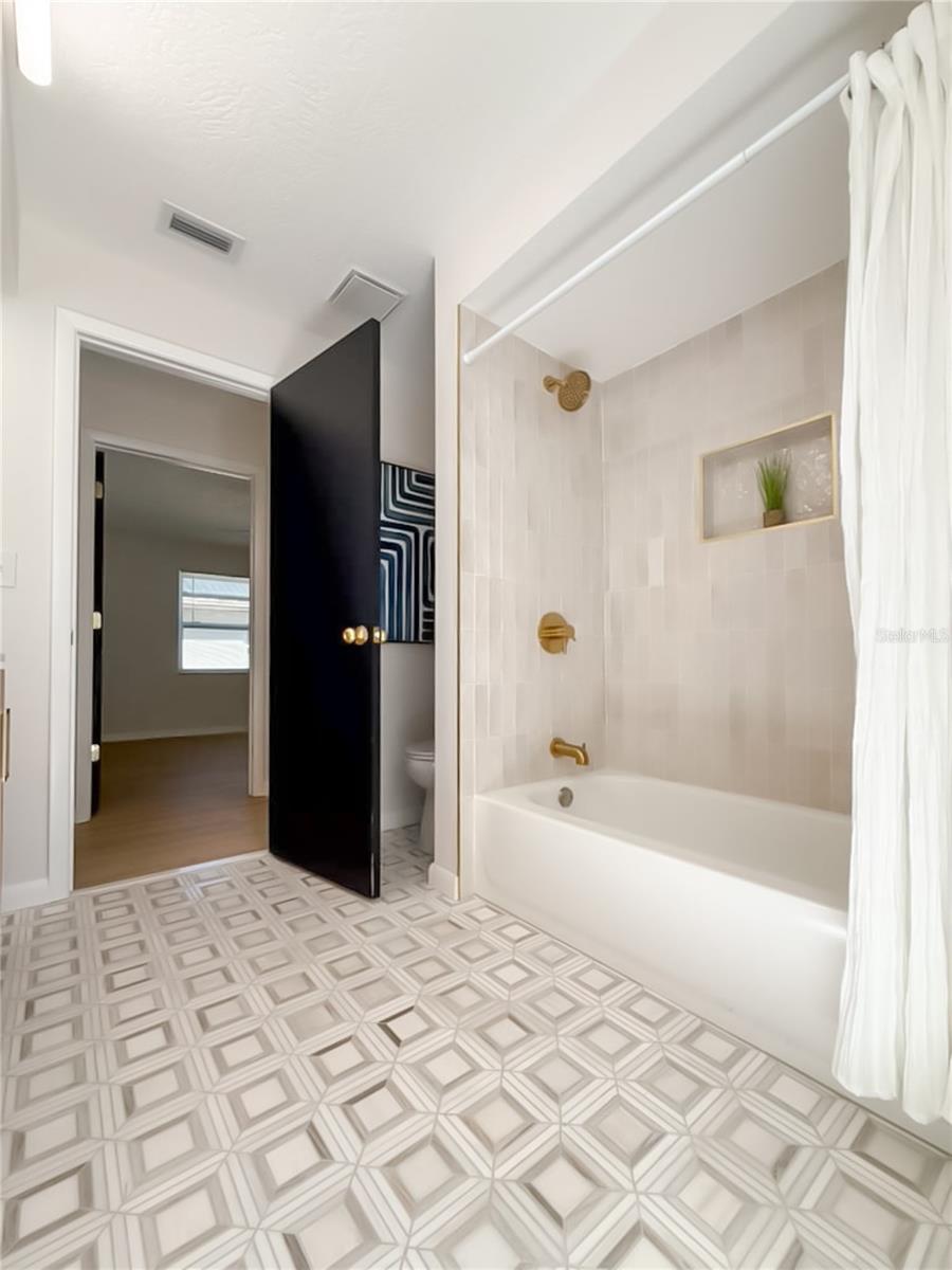 NORTHWOOD WEST - Residential