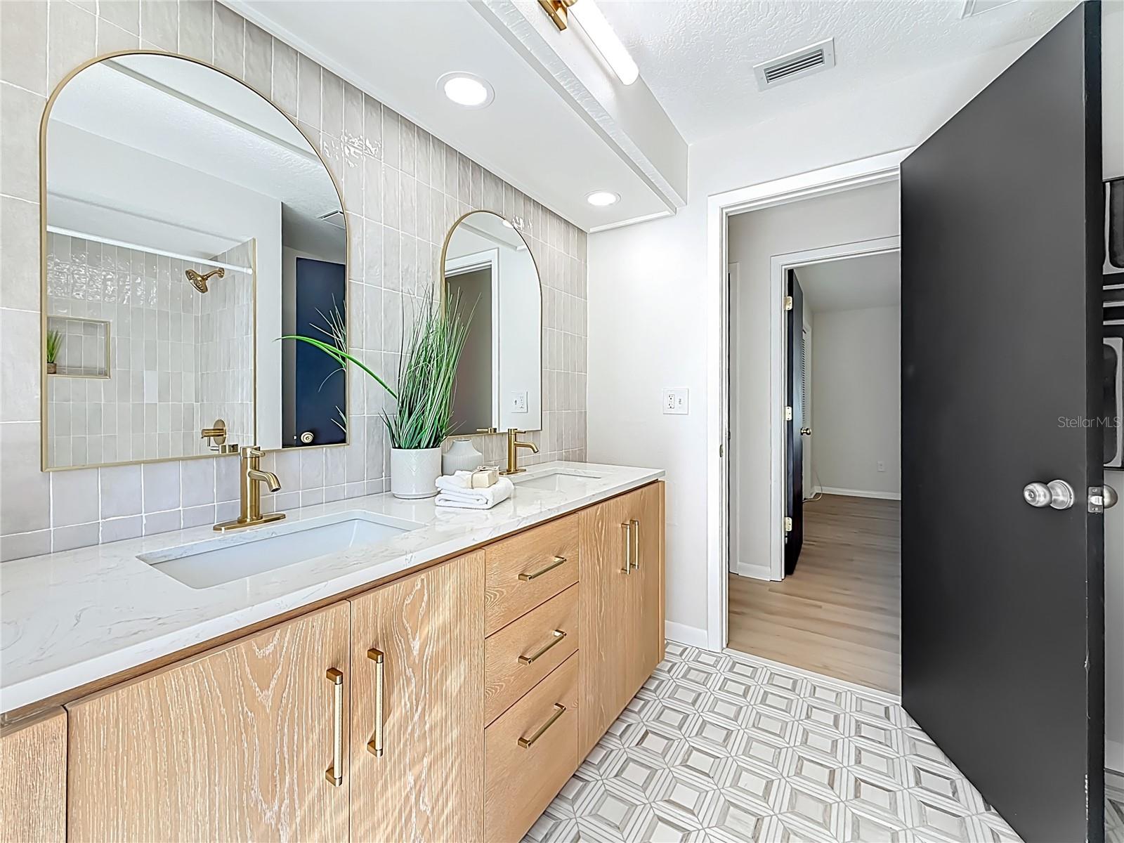 NORTHWOOD WEST - Residential