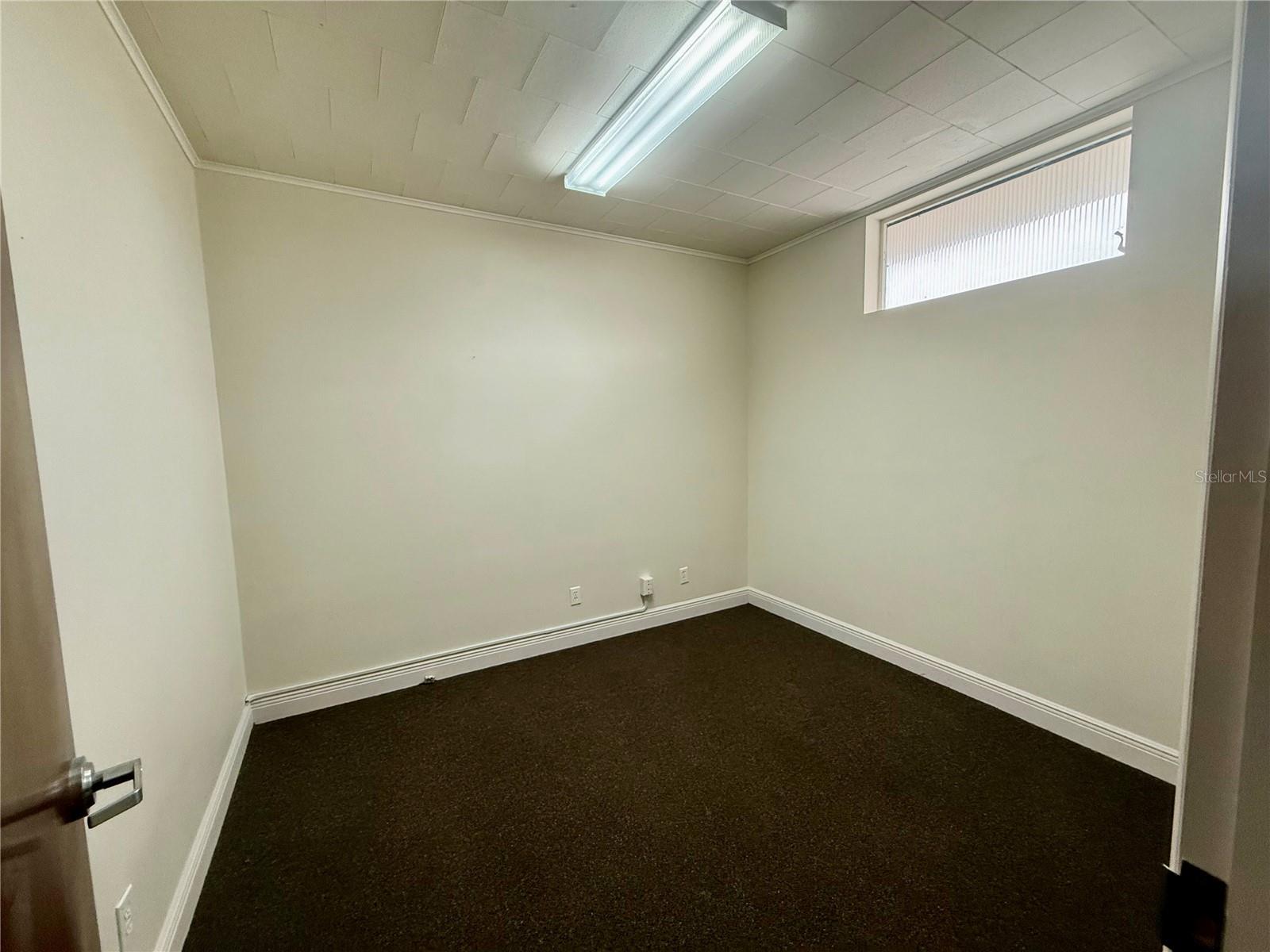 ACREAGE - Commercial Sale