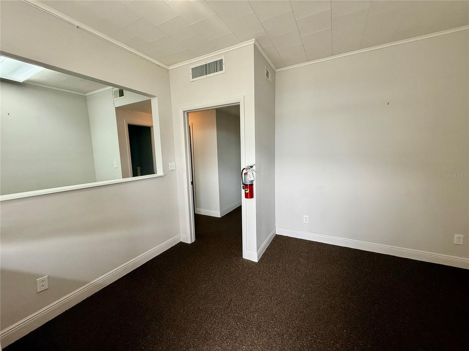 ACREAGE - Commercial Sale