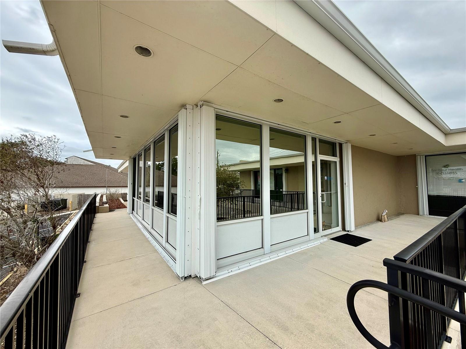 ACREAGE - Commercial Sale