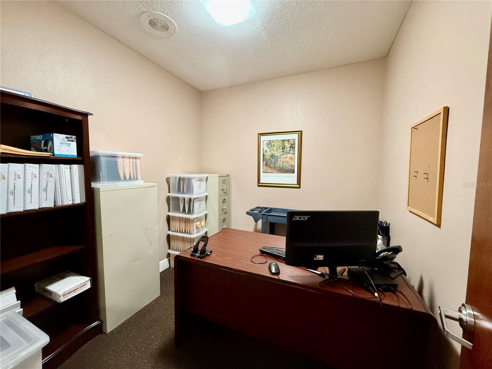 ACREAGE - Commercial Sale