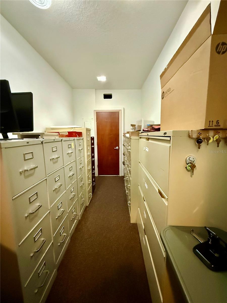 ACREAGE - Commercial Sale