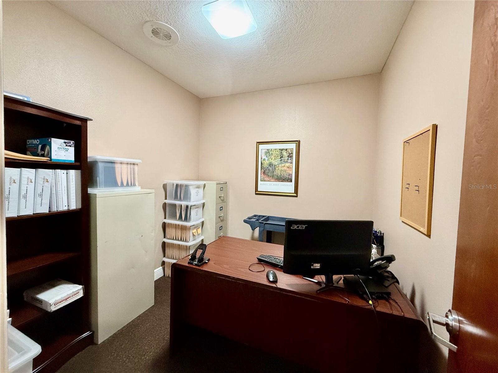 ACREAGE - Commercial Sale