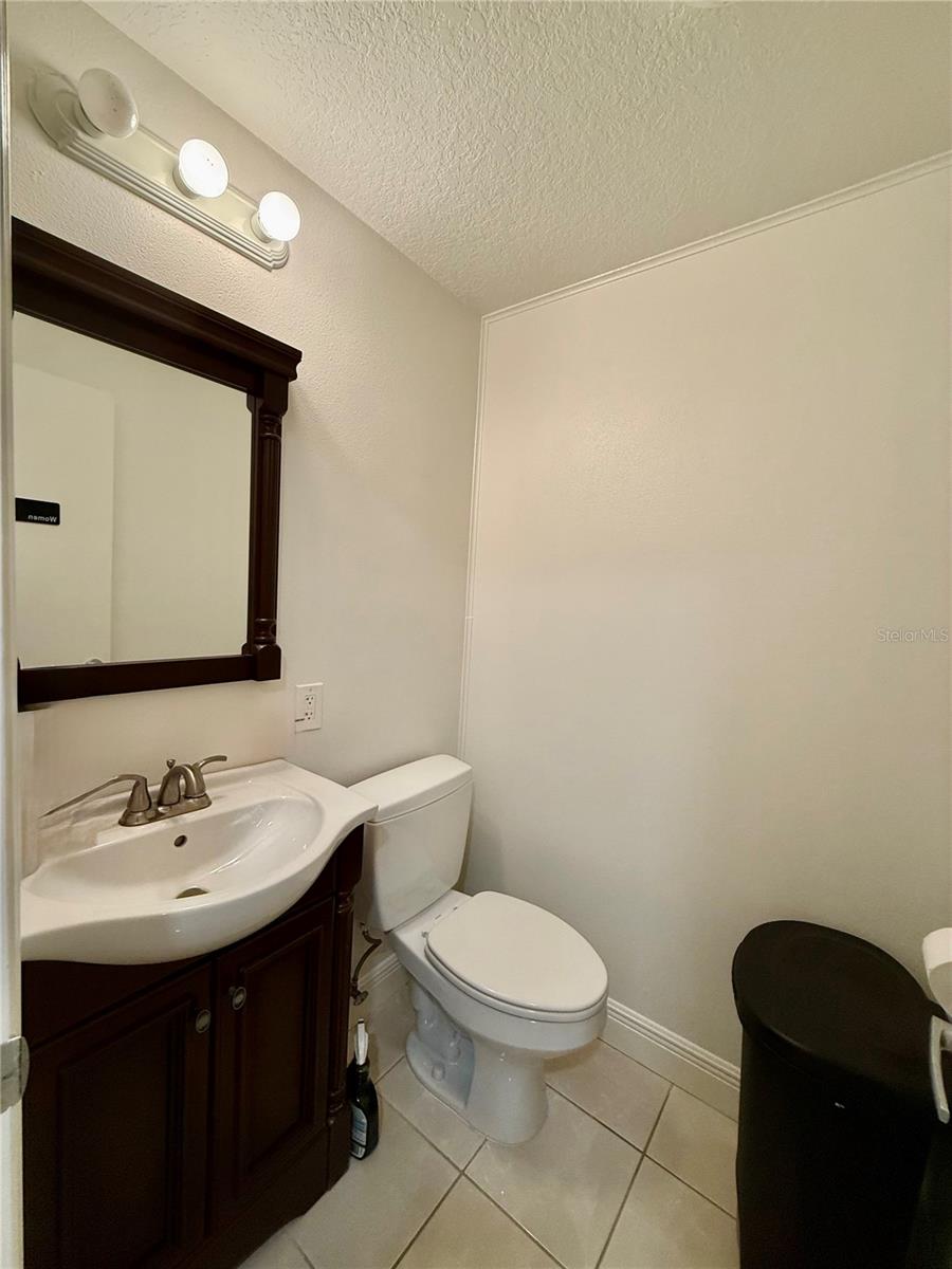 ACREAGE - Commercial Sale