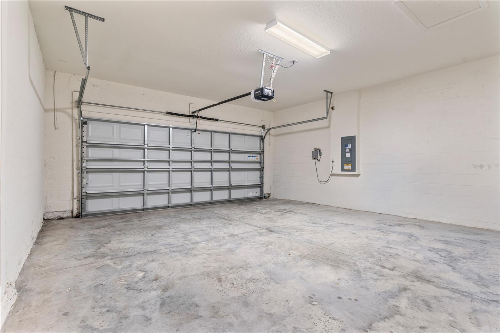 CREEK PRESERVE PH 9 - Residential Lease