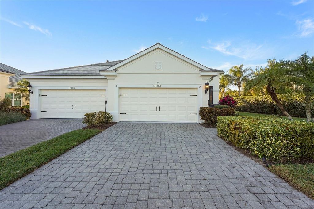 Photo of 1806 Lake George Cove, Bradenton, FL 34211 (MLS # A4678874)
