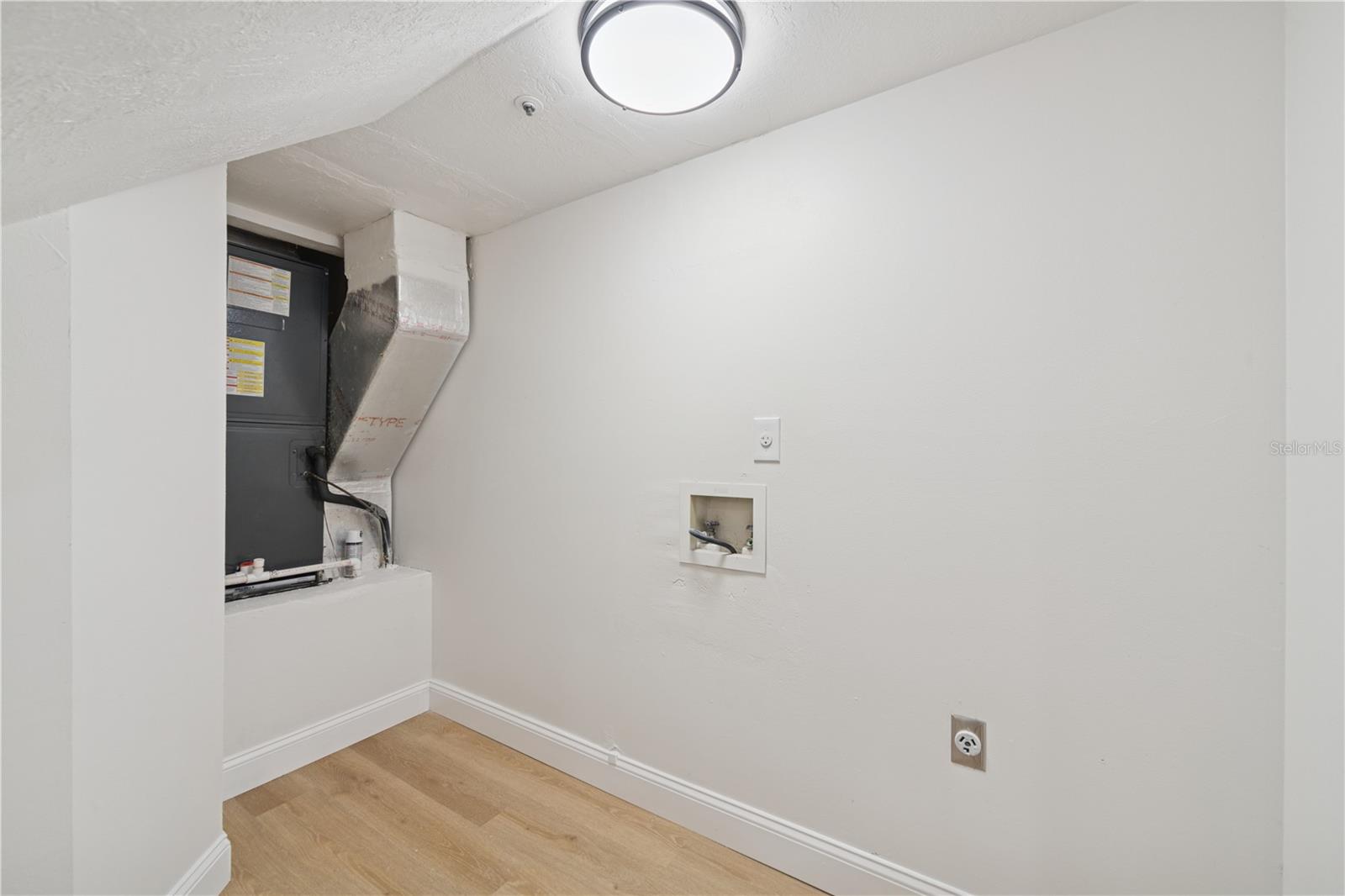 OAKLAND VILLAGE SEC 4 PH 3 - Residential