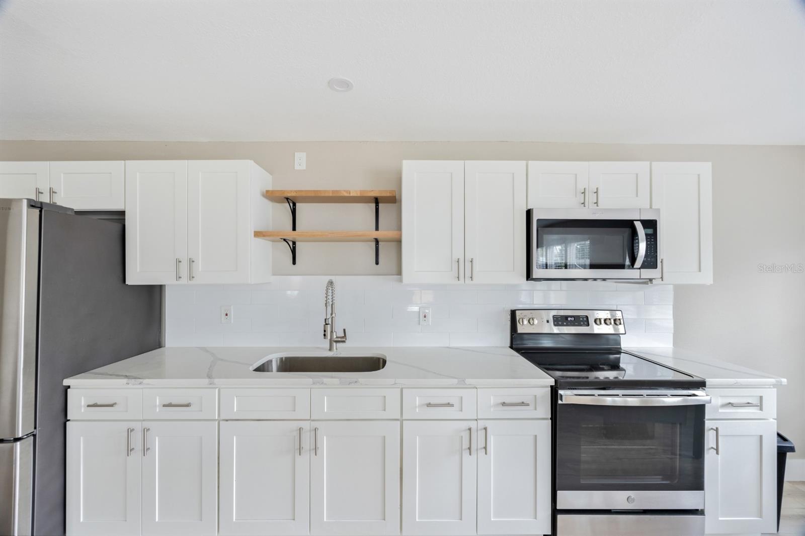 VENSETTA PARK ADD - Residential Lease