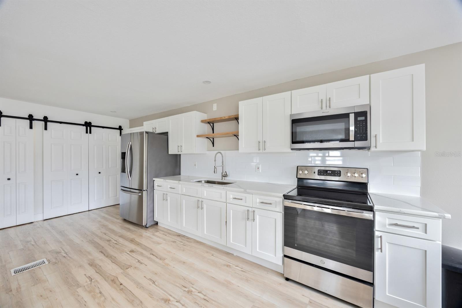 VENSETTA PARK ADD - Residential Lease