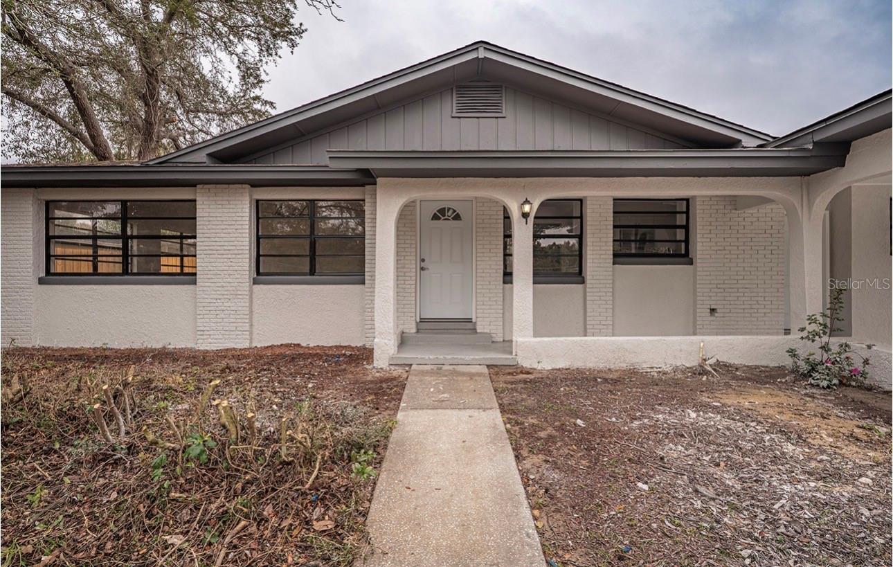 1709 LAKE LORINE DRIVE