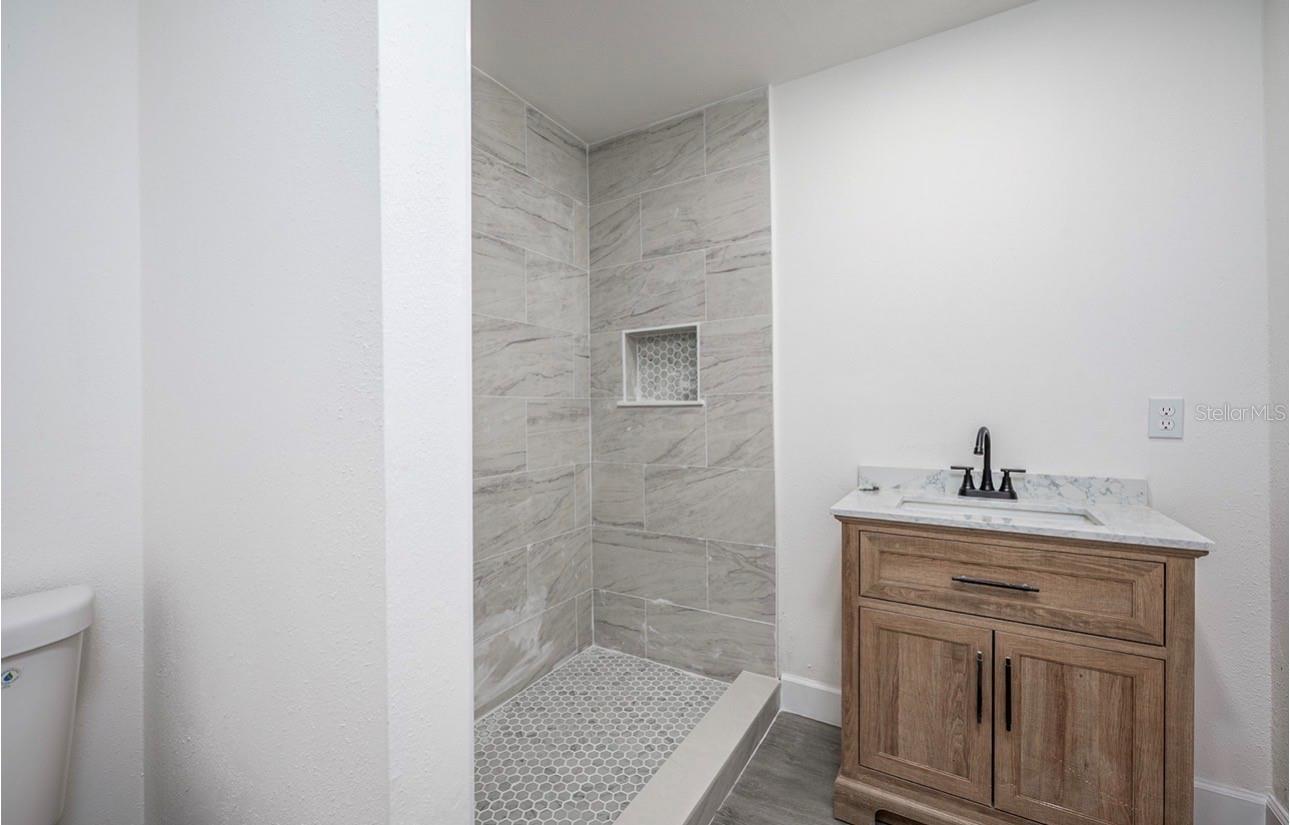 ROBINSWOOD HILLS - Residential