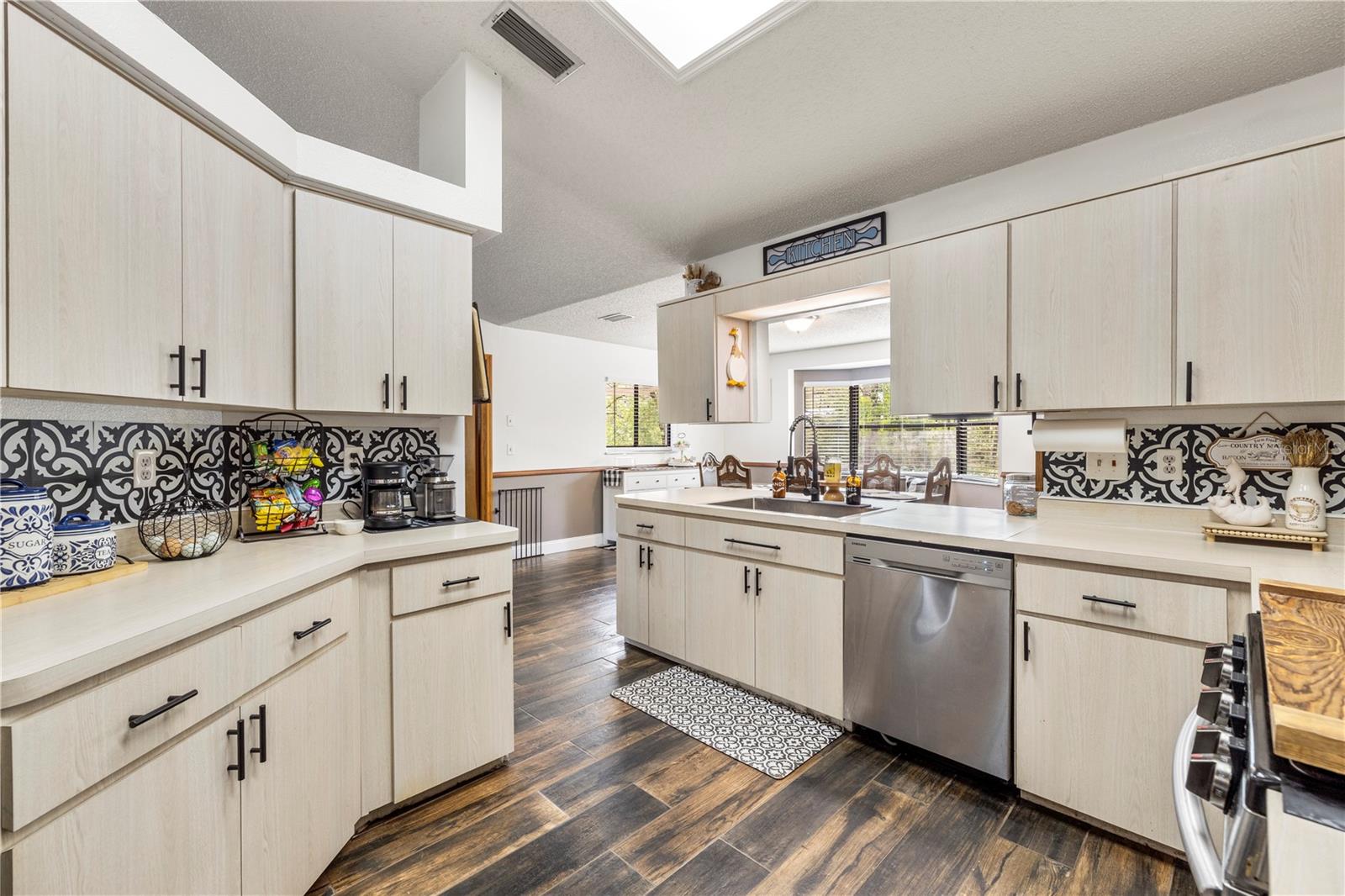 HIGHLANDS - Residential