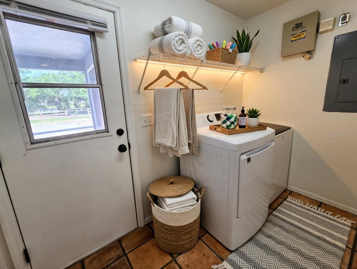 SADDLE CREEK - Residential