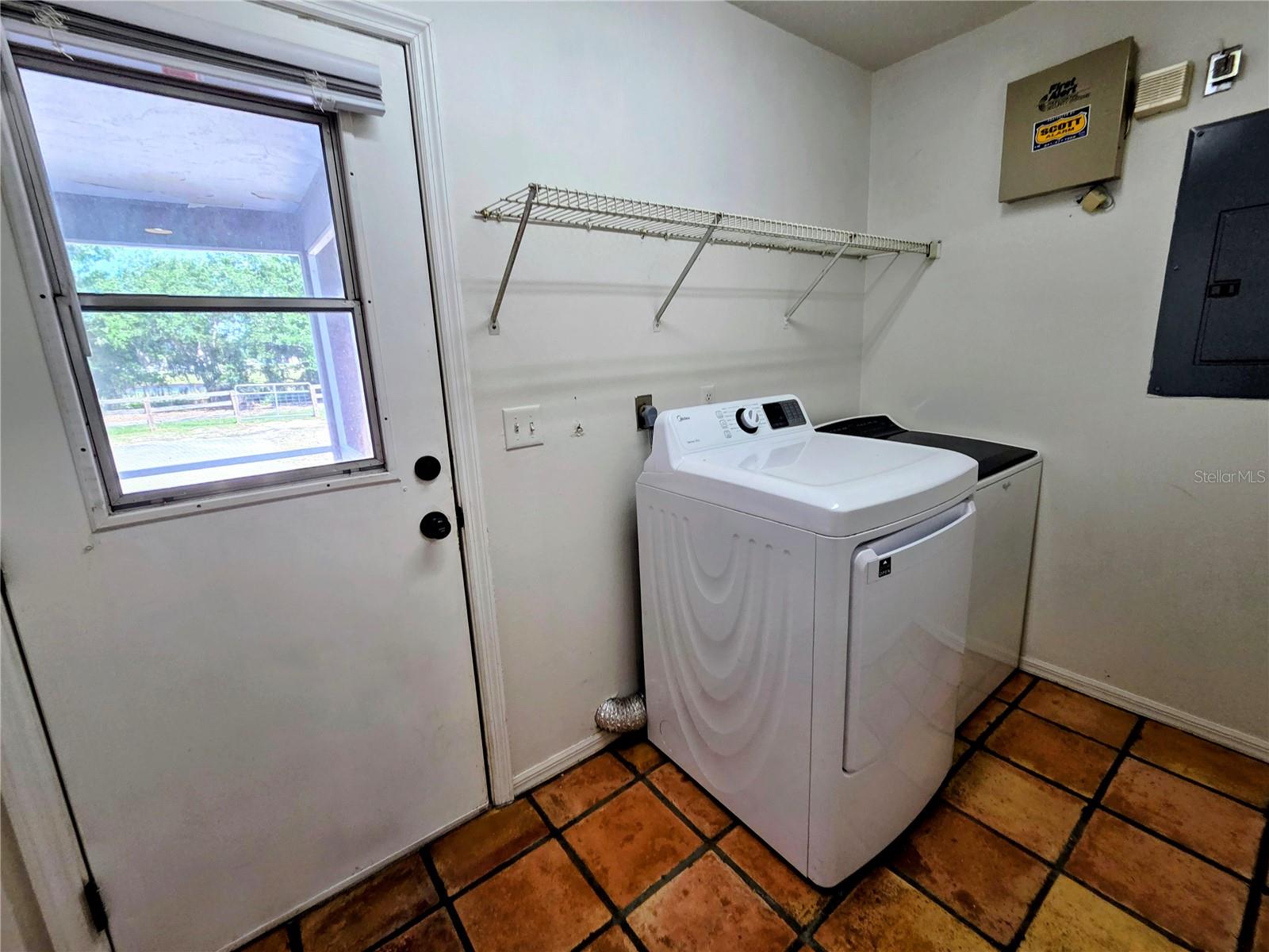 SADDLE CREEK - Residential