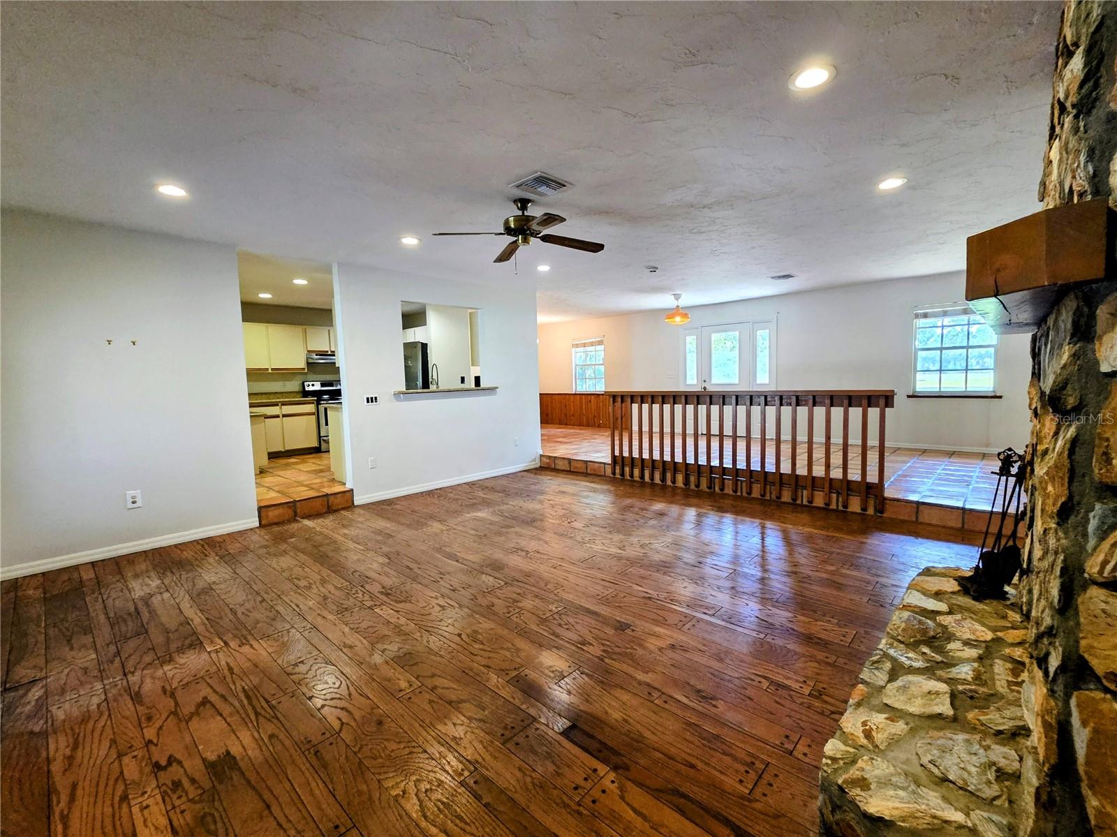 SADDLE CREEK - Residential