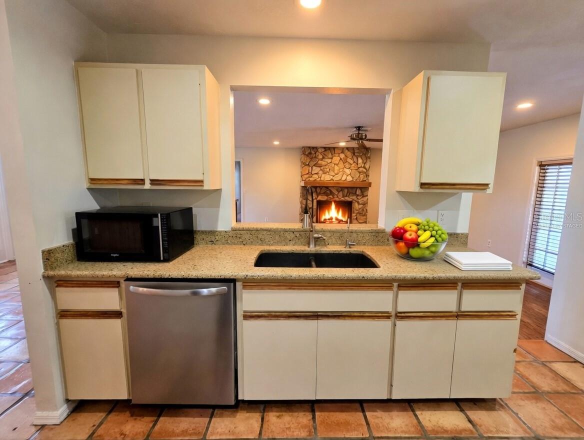 SADDLE CREEK - Residential