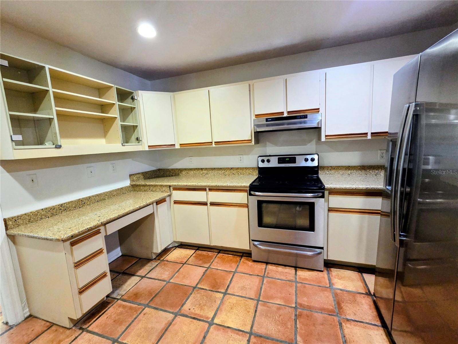 SADDLE CREEK - Residential