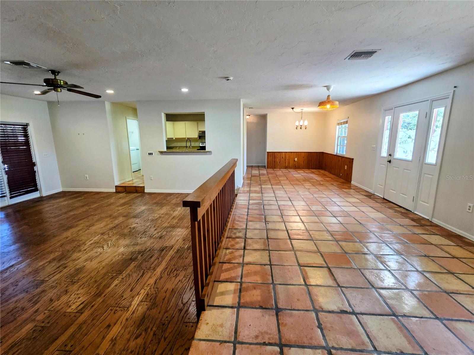 SADDLE CREEK - Residential