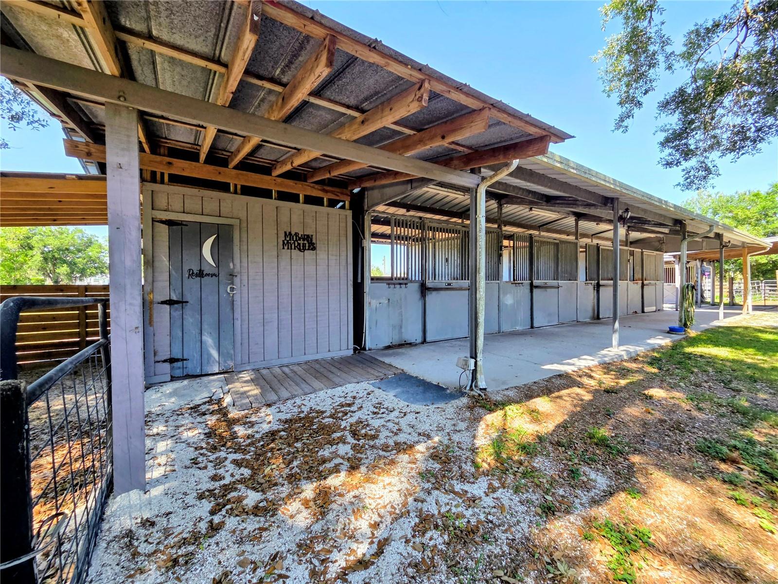 SADDLE CREEK - Residential