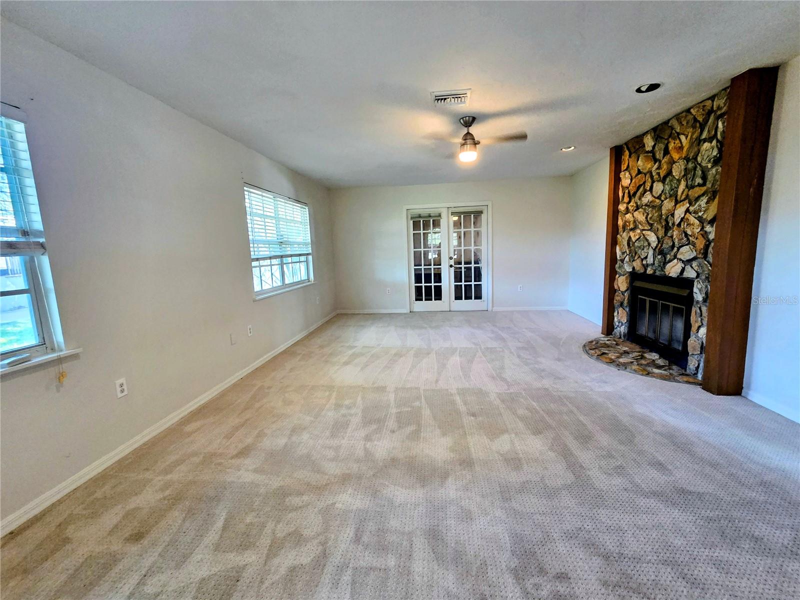 SADDLE CREEK - Residential