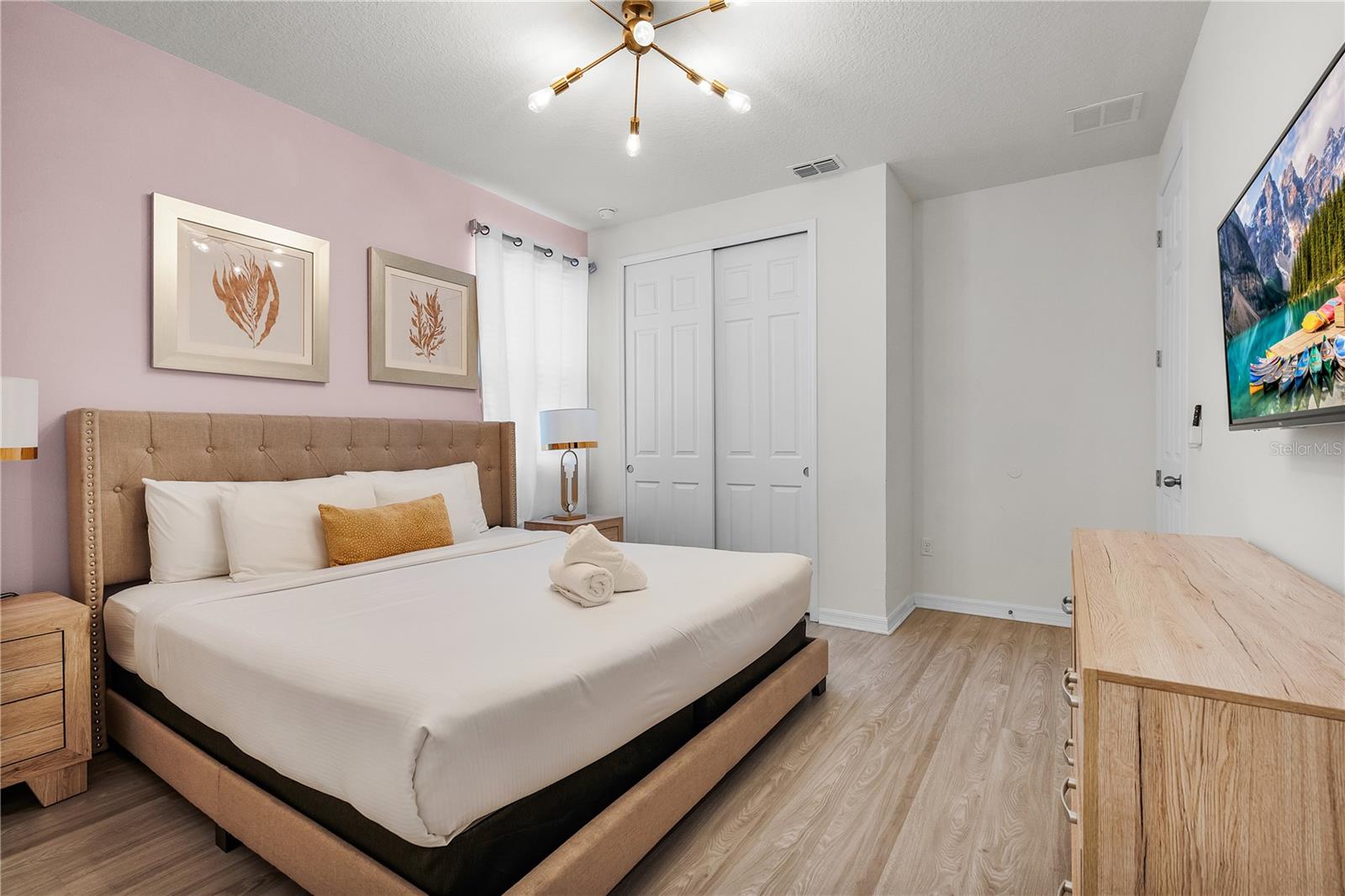 SOLARA RESIDENCE VACATION VILLAS REP - Residential