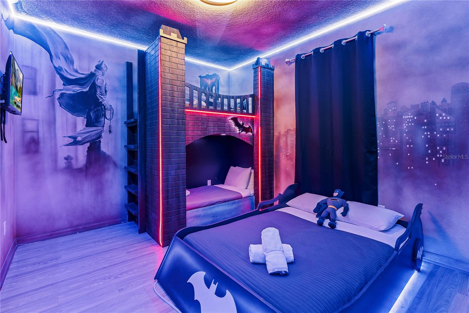 SOLARA RESIDENCE VACATION VILLAS REP - Residential