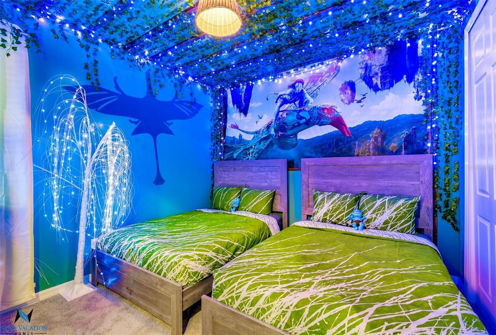 SOLARA RESIDENCE VACATION VILLAS REP - Residential